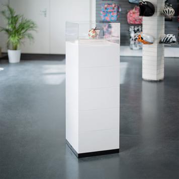 EasyCubes Plinth Showcases